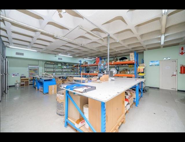 648M² WAREHOUSE FOR SALE IN GLENWOOD